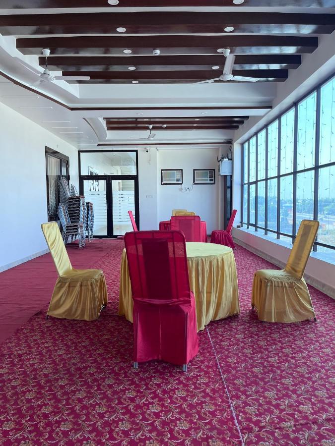 מלון לקנאו Mangalam Grand מראה חיצוני תמונה